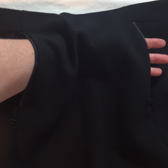 h&m black skirt, unique details, excellent look - Picture 6 of 8